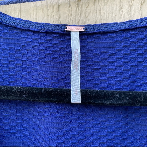FREE PEOPLE Blue Top - Picture 3 of 6